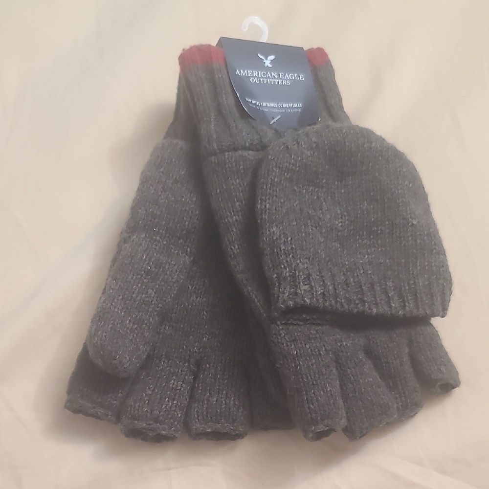 American Eagle Outfitters Unisex Brown and Red Gloves